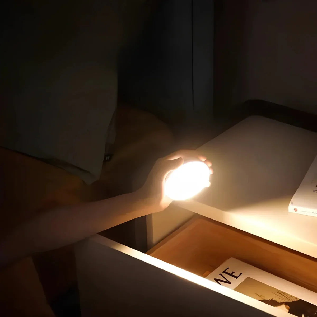Motion Sensor Night Light – LED Wall Fixture in ABS