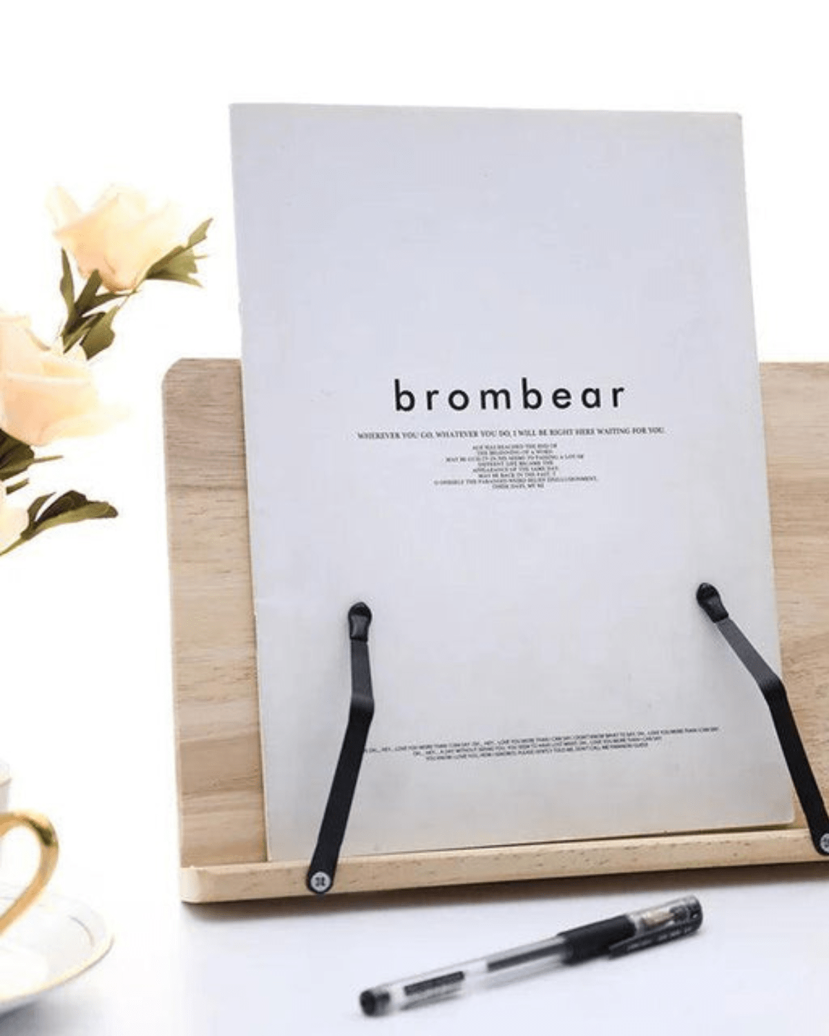 Natural Wood Book and Tablet Stand – Stylish and Functional Design