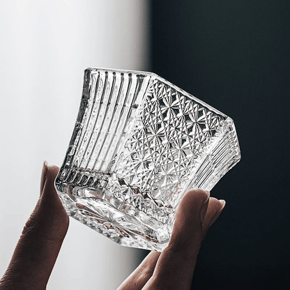 Geometric Crystal Glass – Elegant Design for Fine Beverages