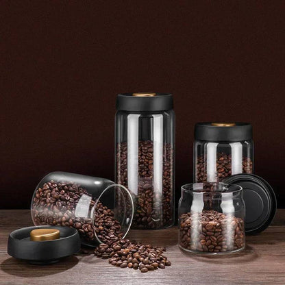 Elegant Vacuum-Sealed Glass Storage Pitcher
