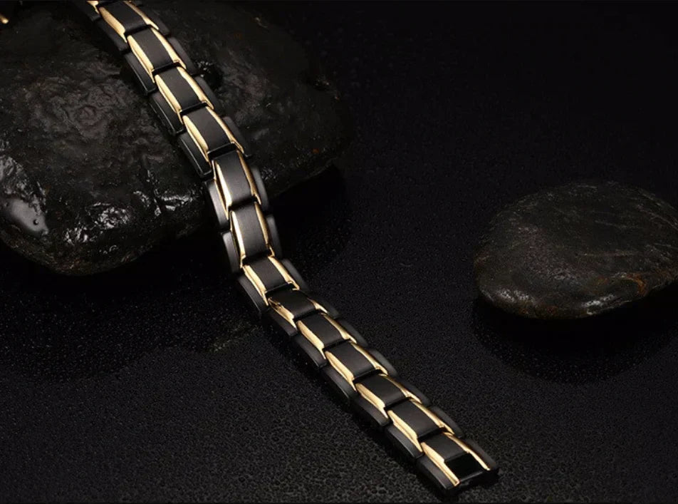 Adjustable Magnetic Bracelet for Men and Women - Stylish and Comfortable