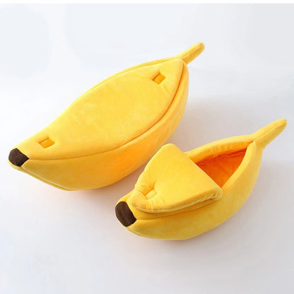 Cozy Cat Bed in Banana Shape