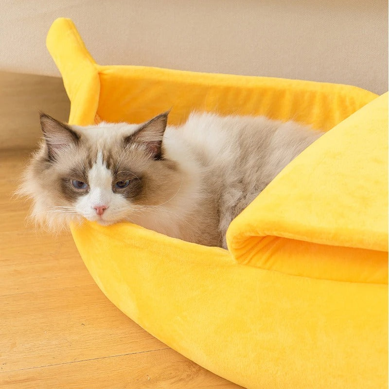 Cozy Cat Bed in Banana Shape