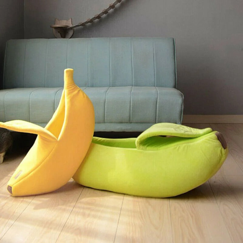 Cozy Cat Bed in Banana Shape