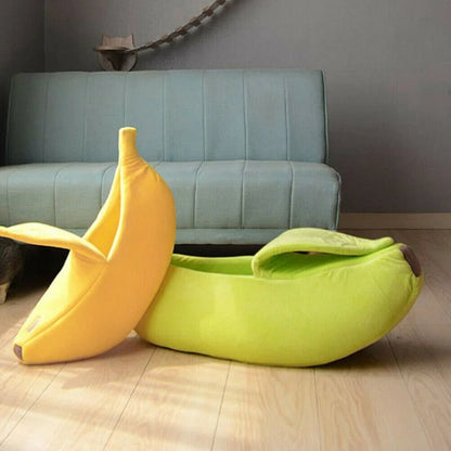 Cozy Cat Bed in Banana Shape