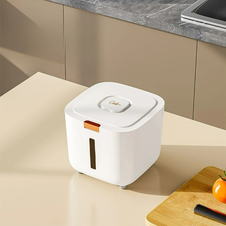 Airtight Storage Container with Measuring Cup for Rice and Grains (5 or 10 kg)