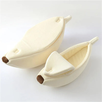 Cozy Cat Bed in Banana Shape