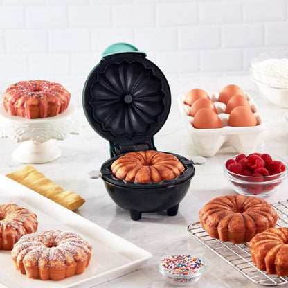 Delicious Mini Cakes Ready in Just Minutes