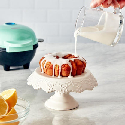 Delicious Mini Cakes Ready in Just Minutes