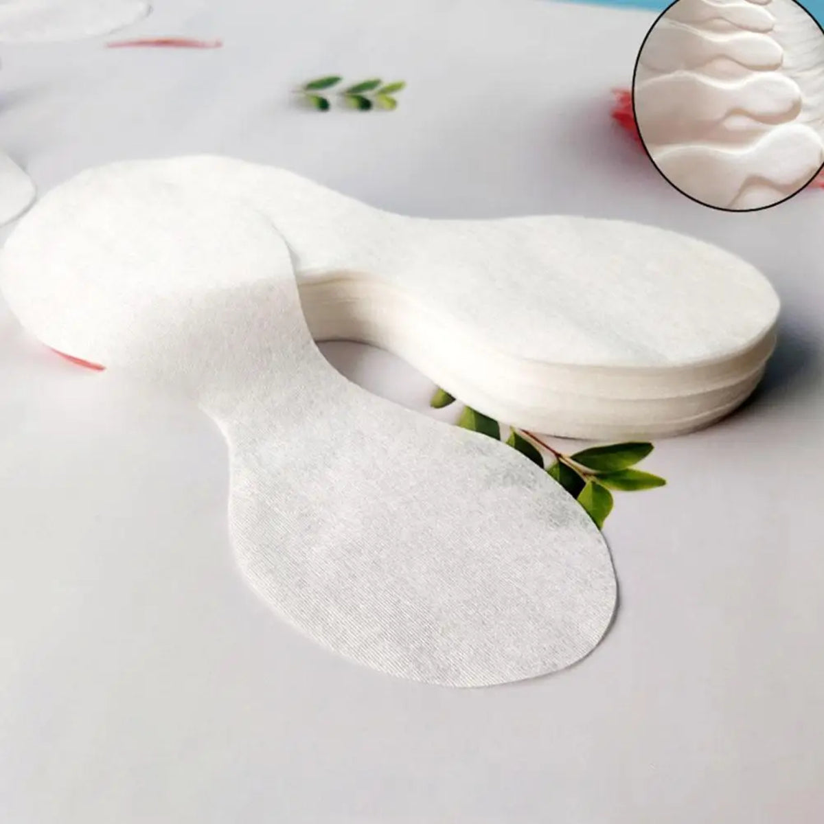 Silky Soft Eye Pads for Spa-like Comfort and Care