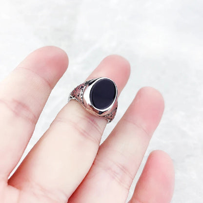 Black Oval Signet Ring in Vintage 925 Sterling Silver