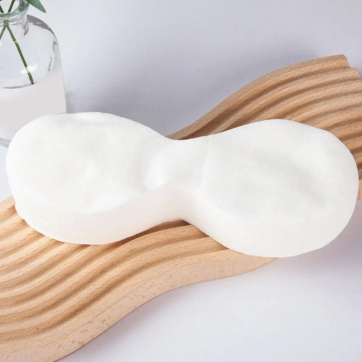 Silky Soft Eye Pads for Spa-like Comfort and Care