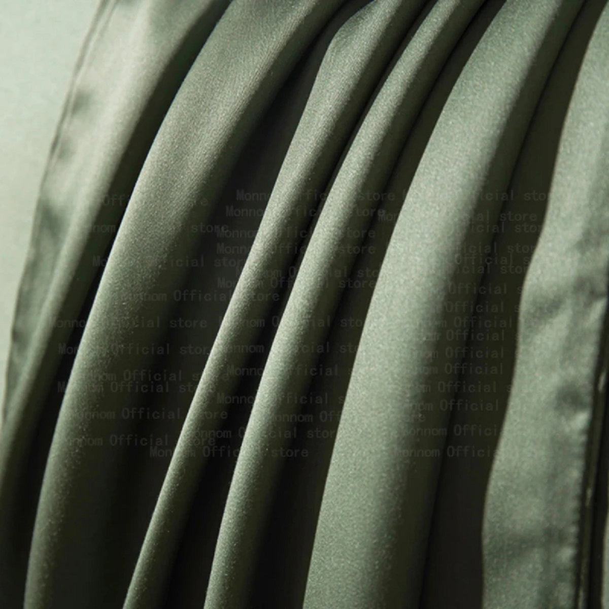 Silk Pillowcase Made from Mulberry for Hair and Skin Care
