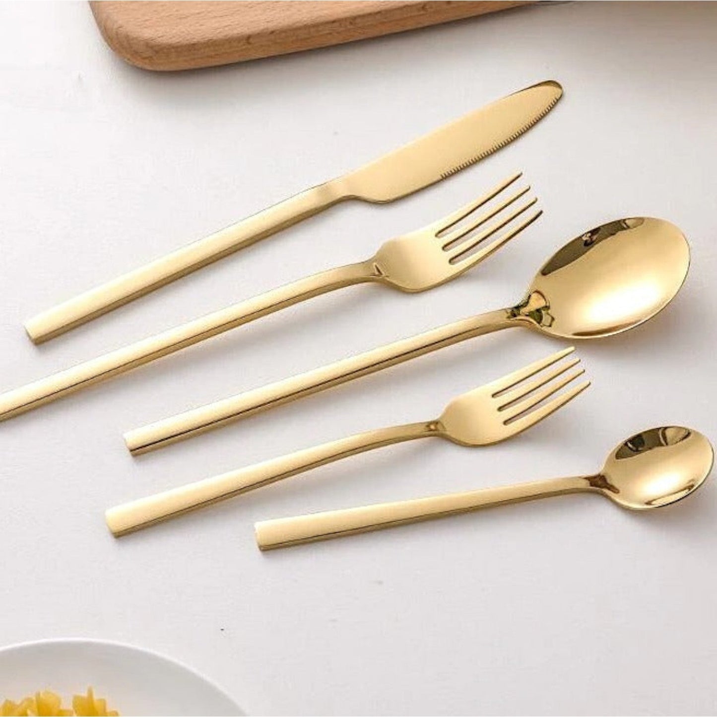 30-Piece Stainless Steel Tableware Set in Modern Gold Design