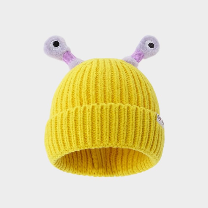 GlowCap with Shimmering Eyes & Flexible Tentacles | Cozy & Stylish for Festivals, Parties & Winter Wear