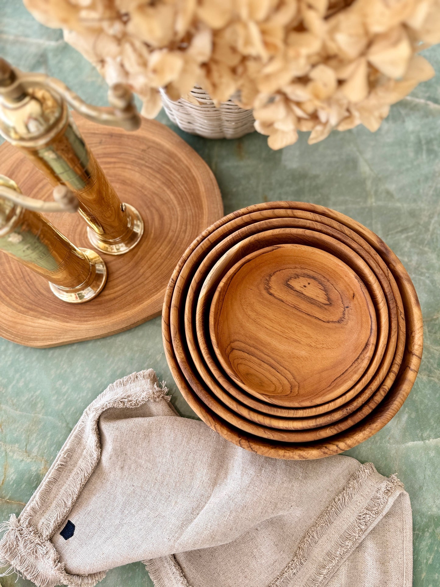 Nesting Teak Bowls Set – 5 Handcrafted Pieces in Classic Style