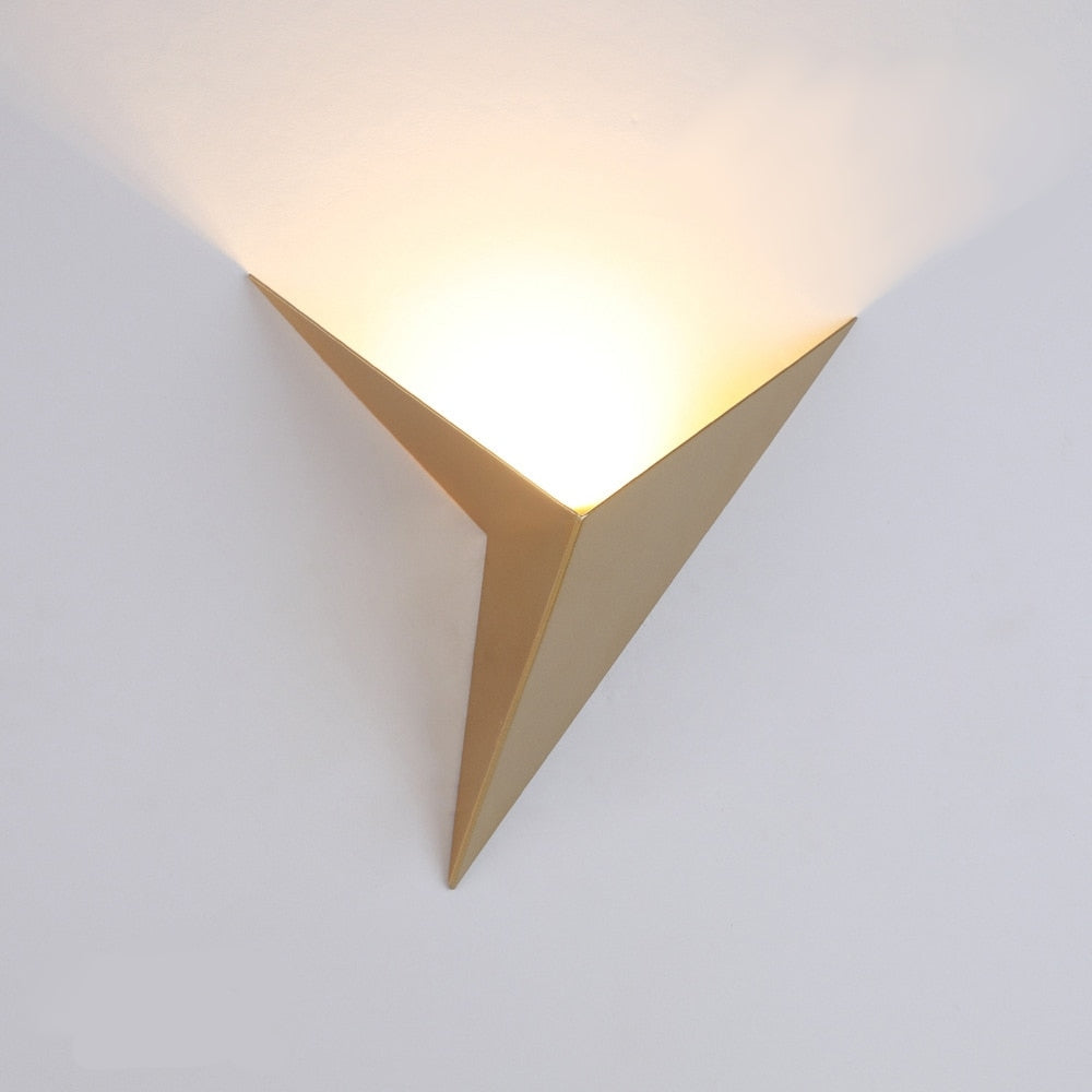 Sleek Wall Lamps for Modern Home Decor