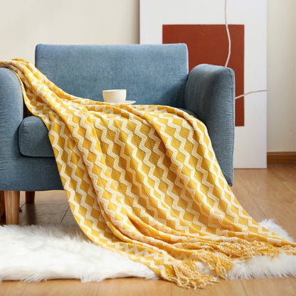 Cozy Knitted Throw Blanket for Comfortable Sofa Use