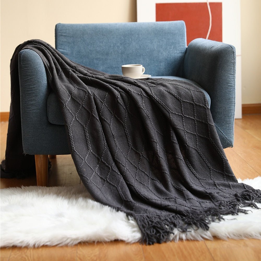 Cozy Knitted Throw Blanket for Comfortable Sofa Use