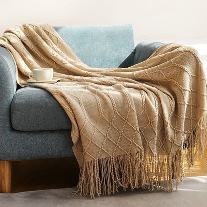 Cozy Knitted Throw Blanket for Comfortable Sofa Use