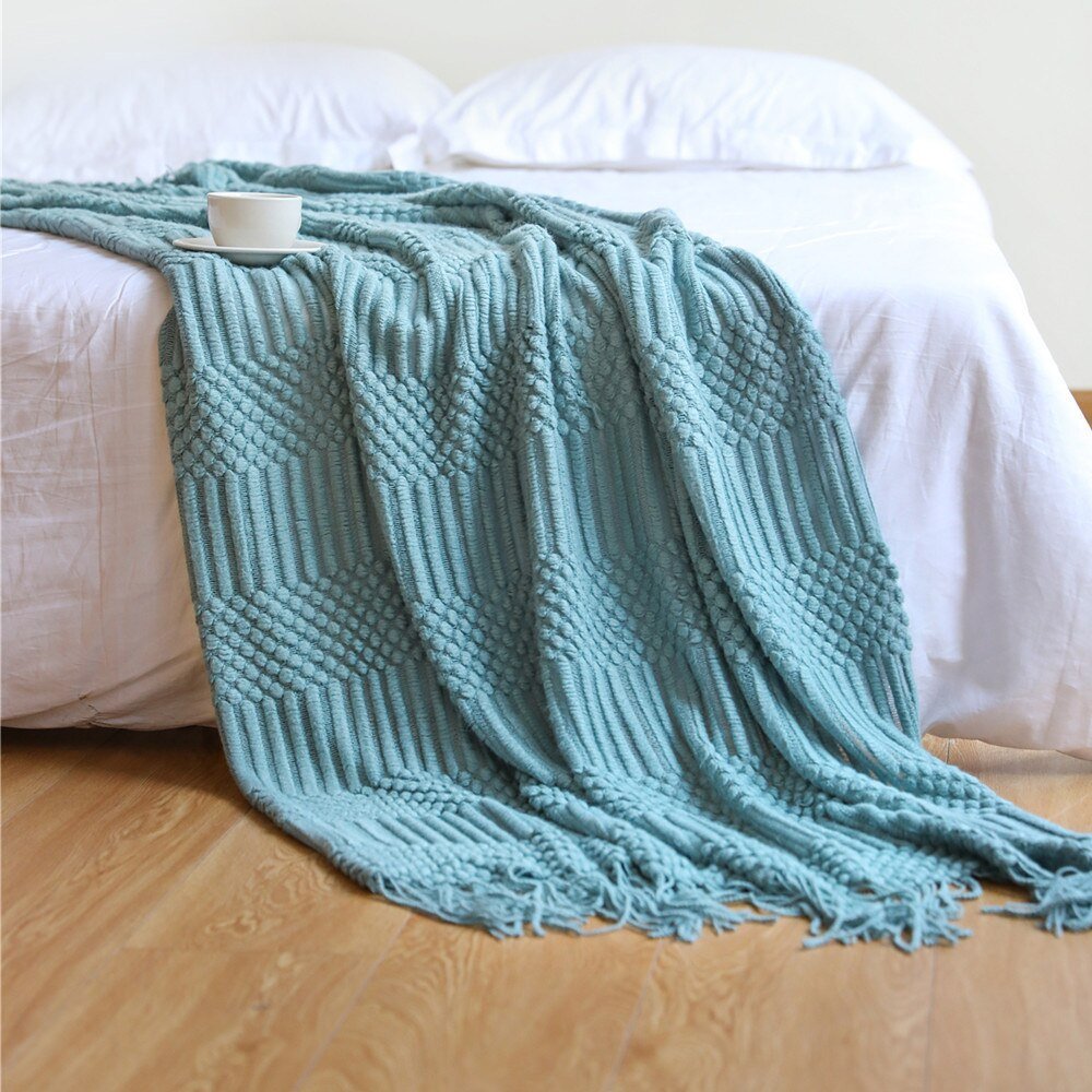 Cozy Knitted Throw Blanket for Comfortable Sofa Use