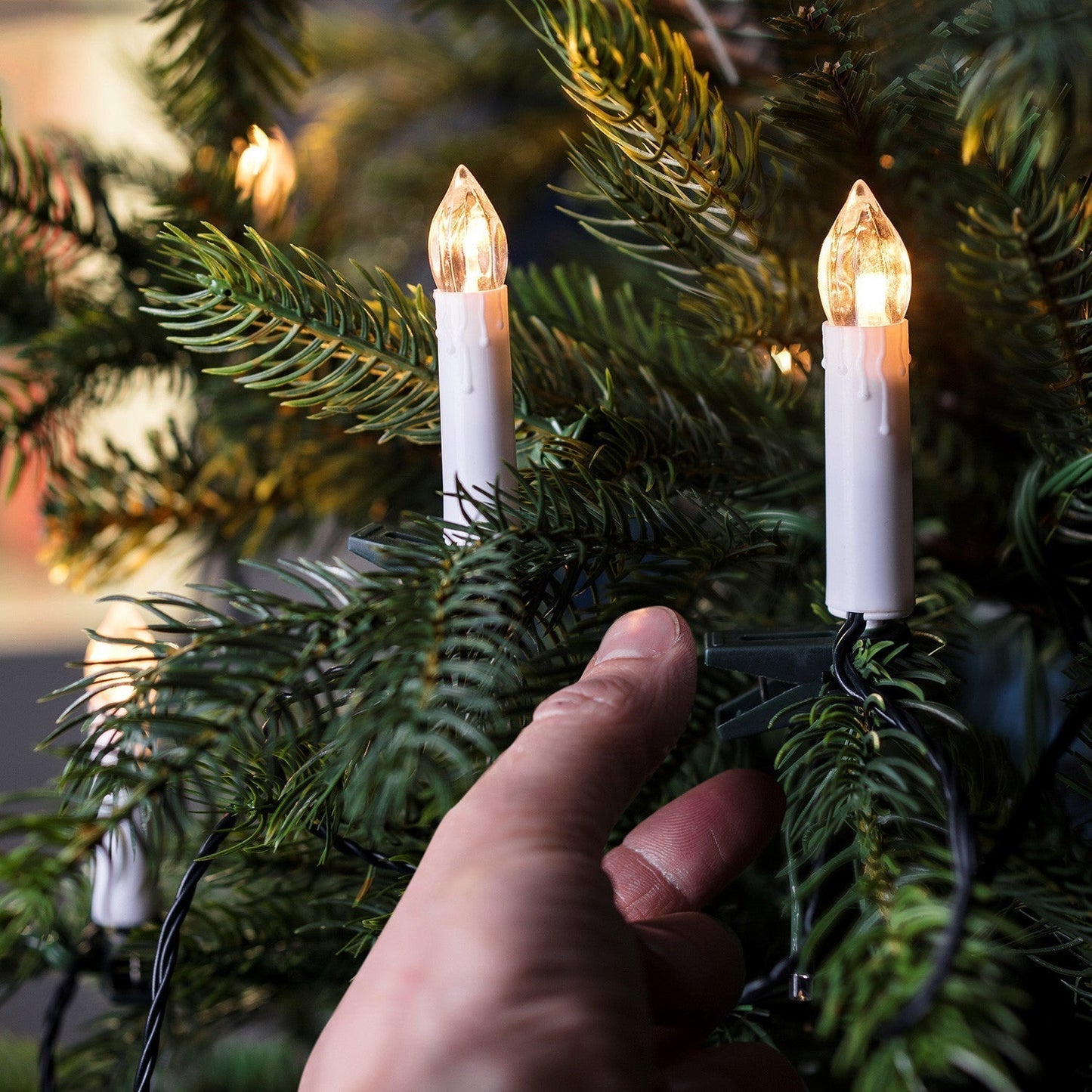 Clip-On LED Candle Lights in Warm White – Classic Christmas Tree Decoration