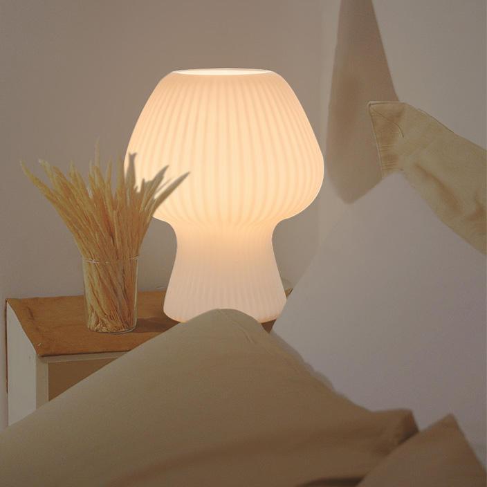 Mushroom-Shaped Glass Table Lamp for Vintage Nightstands – Dimmable