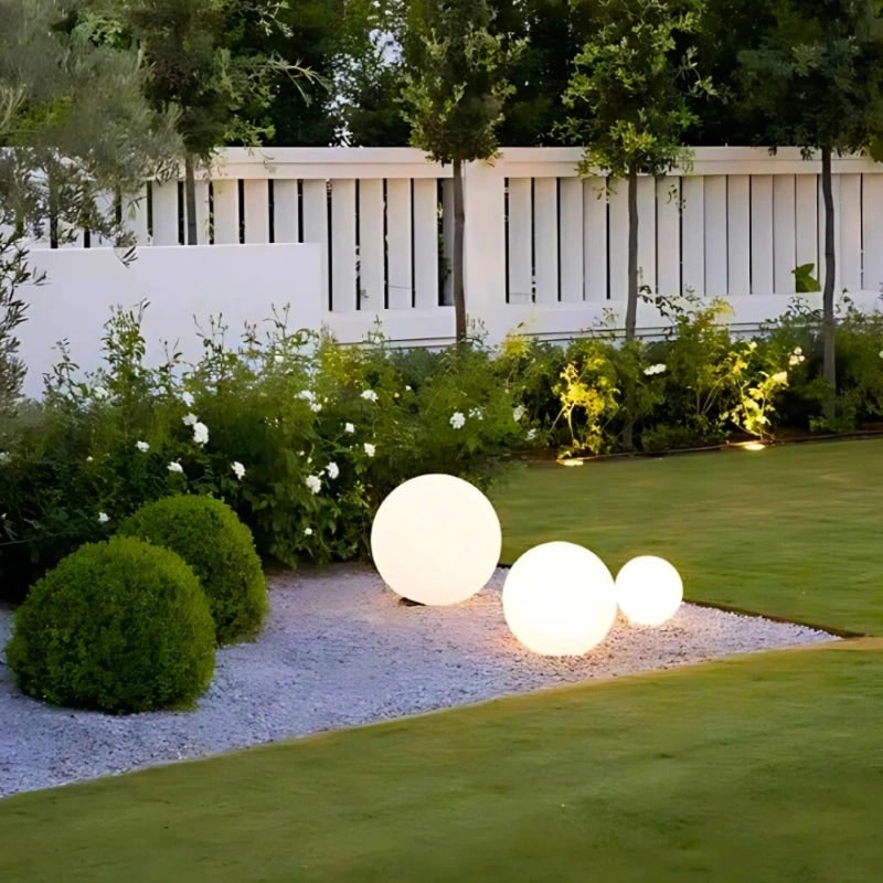 Elegant Cordless Globe Lights for Outdoor Ambiance
