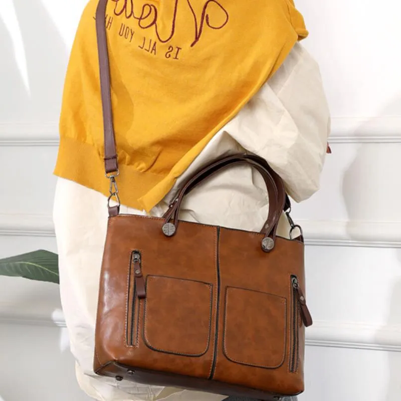 Chic Leather Tote with Convenient Front Pockets