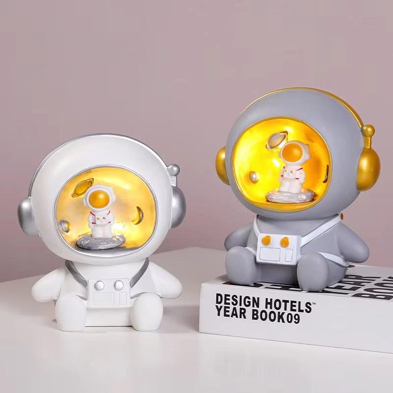 2-in-1 Night Light and Astronaut Piggy Bank for Children