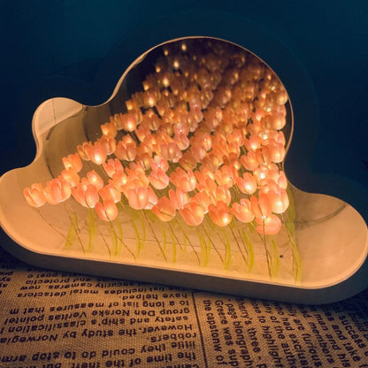 Tulip Cloud LED Mirror – Decorative Design with Enchanting Illumination