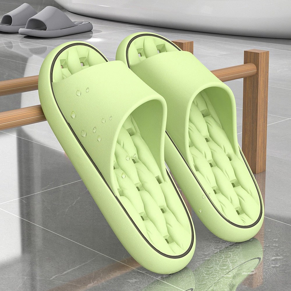 Comfortable Quick-Dry Pool and Shower Sandals with Drainage Design