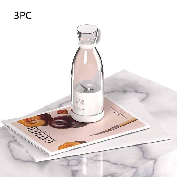 Compact Smoothie Maker with High-Efficiency Blades and USB Charging
