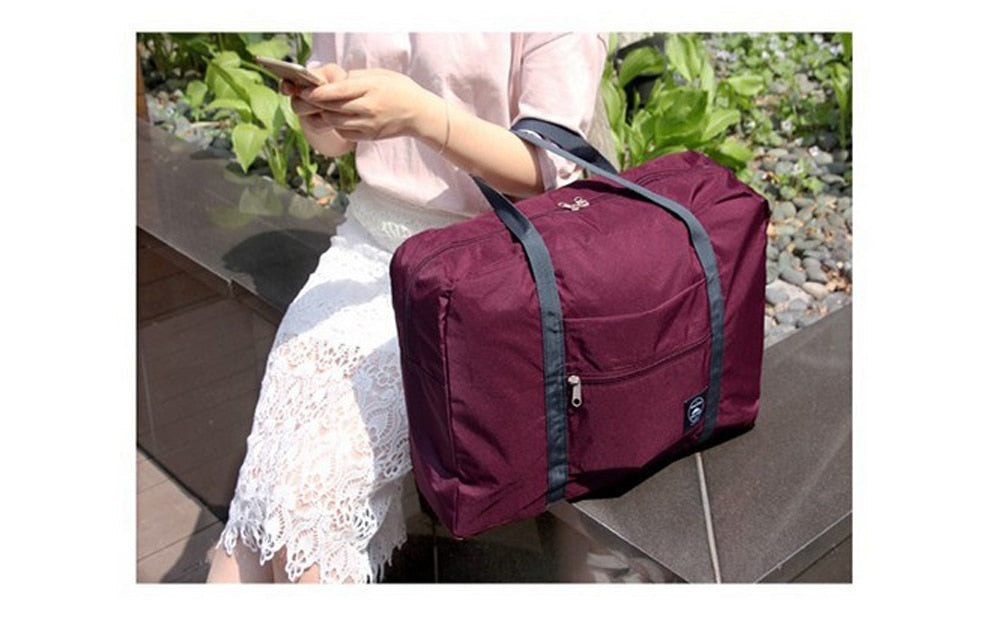 Lightweight Water-Resistant Foldable Travel Bag for Easy Packing