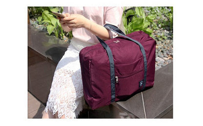 Lightweight Water-Resistant Foldable Travel Bag for Easy Packing