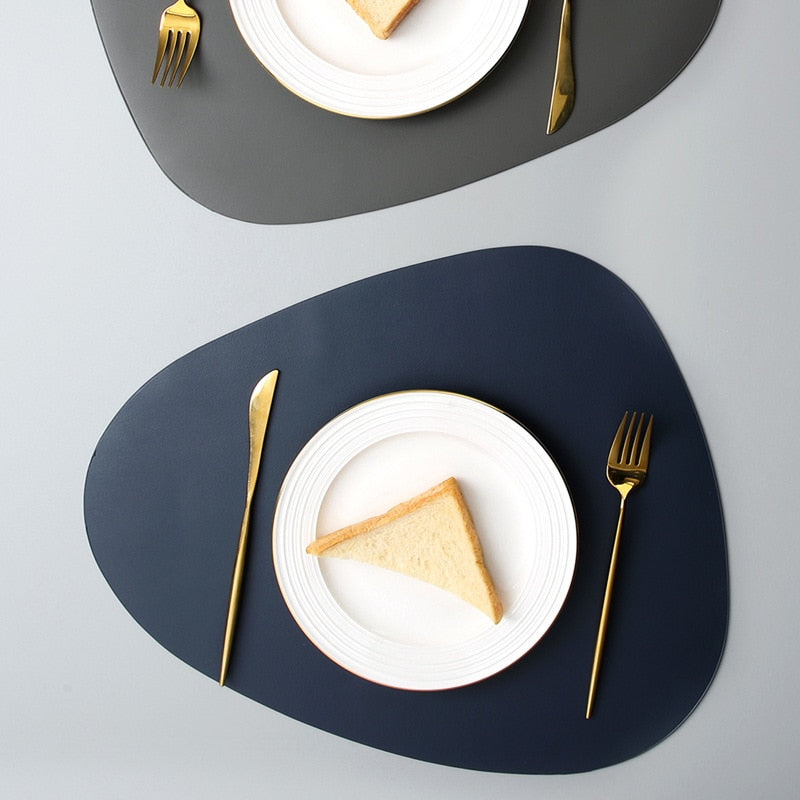 Triangle Shaped Placemat in 10 Colours