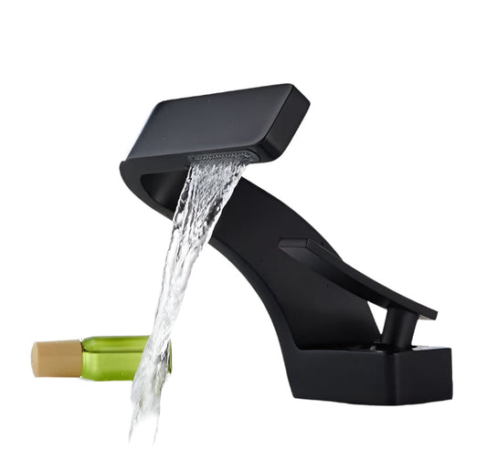 Contemporary Kitchen Tap with Stylish Design