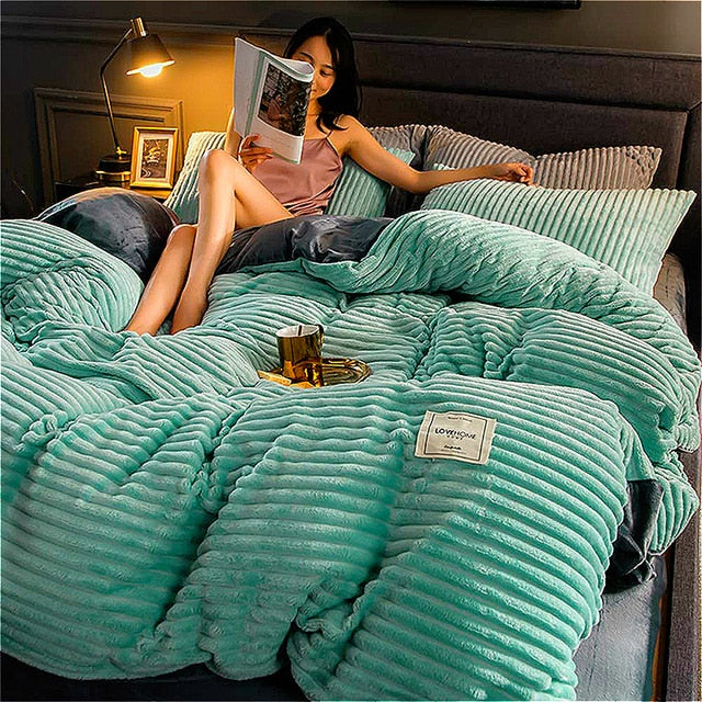 Luxurious Soft Velvet Bedding Set | Cozy & Easy Care for Comfort
