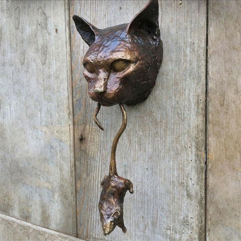 Metal Door Knocker – Creative Design Featuring Cat and Mouse