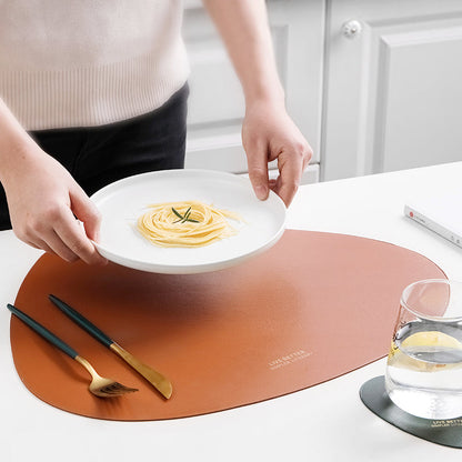 Chic Triangle Placemats with Coasters - Set of 4