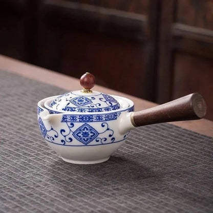 Tea Maker with 360° Rotation Function