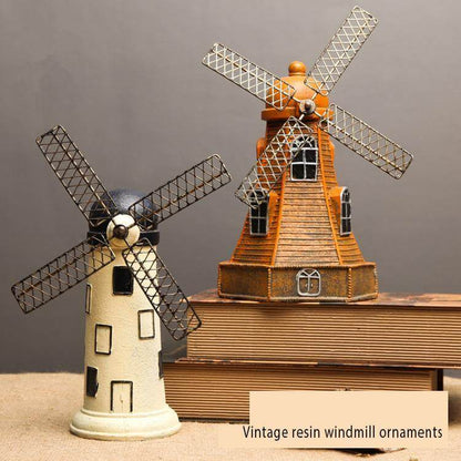 Vintage Windmill Piggy Banks in 4 Colour Options – Resin Ornaments