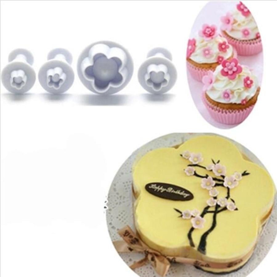 Plum Flower-Shaped Pastry Decorating Tools - Set of 4