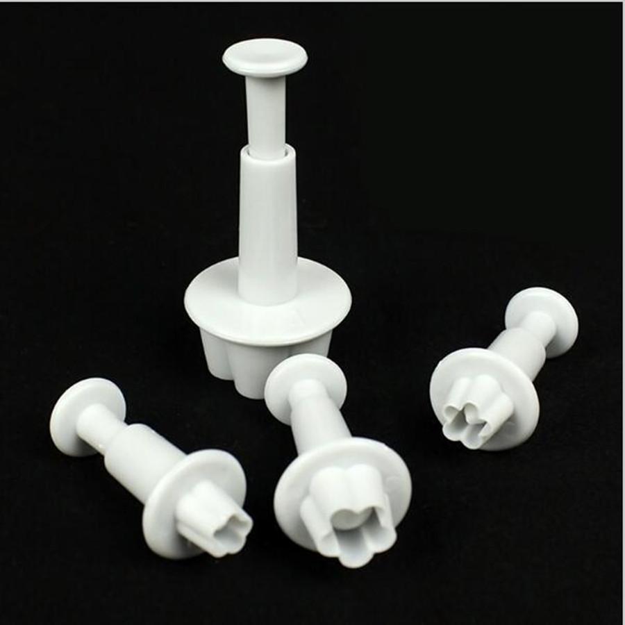 Plum Flower-Shaped Pastry Decorating Tools - Set of 4