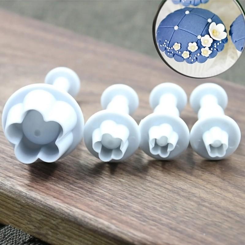 Plum Flower-Shaped Pastry Decorating Tools - Set of 4