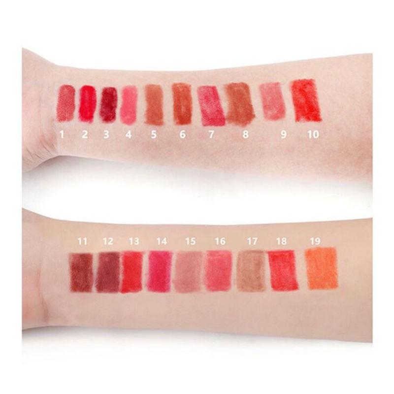 Kiss-Resistant Lipstick Pencil in Taalita Shade