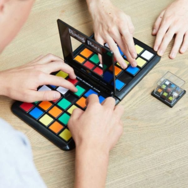 Mastermind Challenge: The Ultimate Puzzle Showdown
