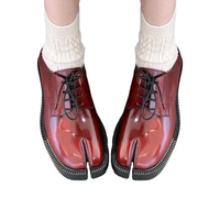 Red Lace-up