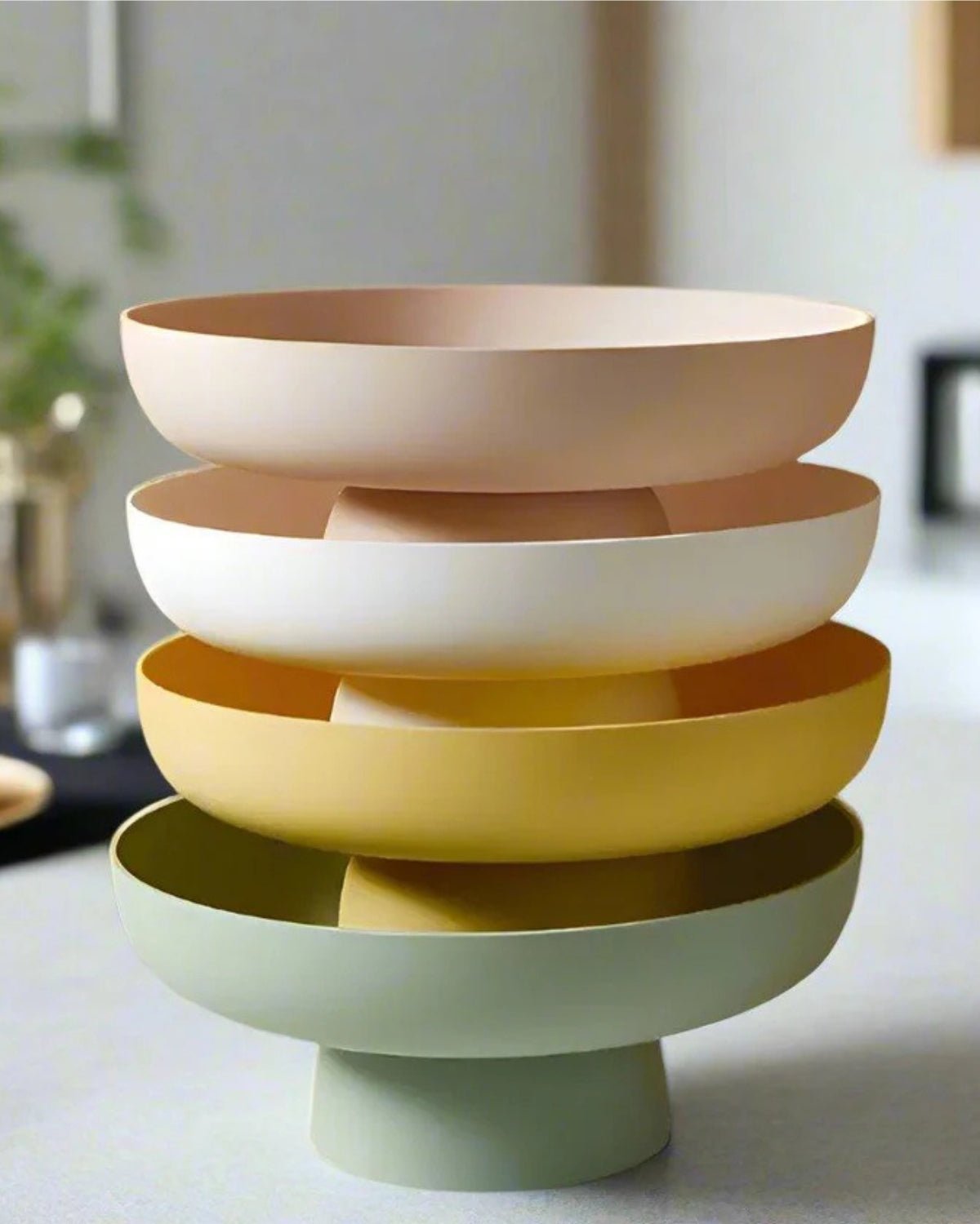 Vintage-Inspired Serving Bowl – Elegant Design for Stylish Dining