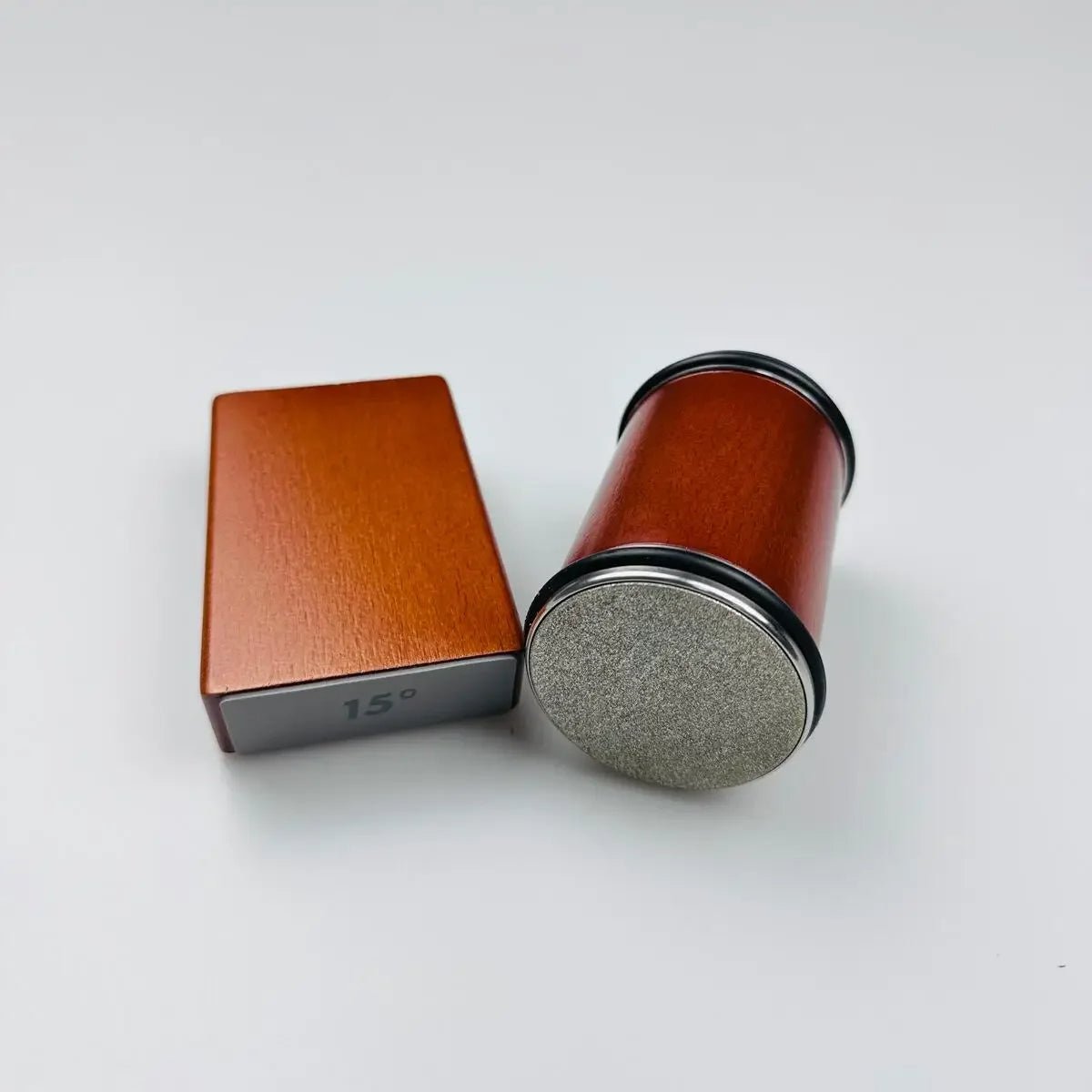 2-in-1 Magnetic Knife Holder and Dual-Angle Rolling Sharpener